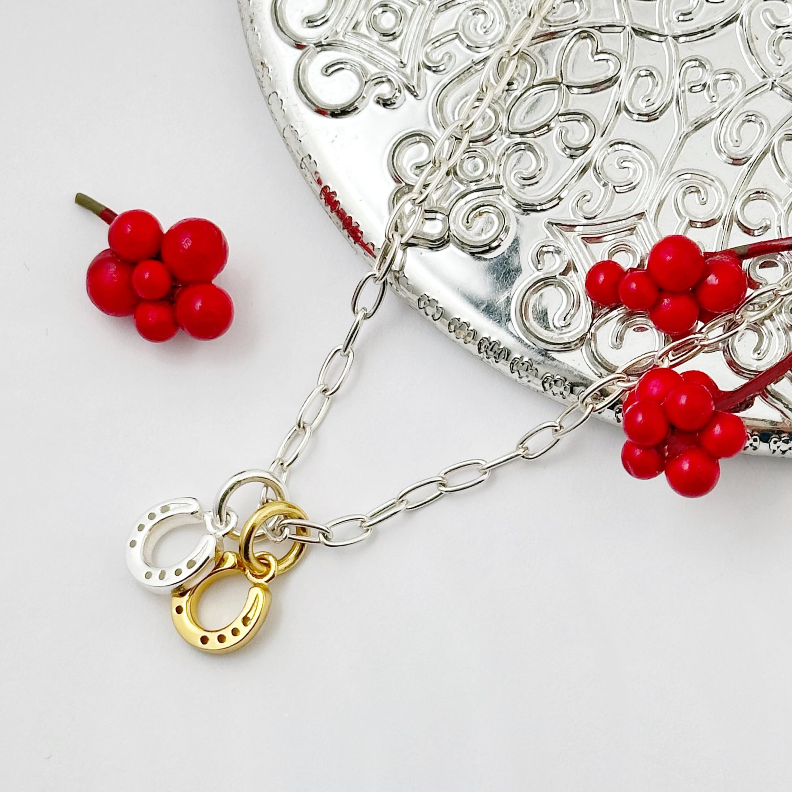 Gold Coating& Silver コンビ 上向き ホースシューペンダント リトルラグーン鎌倉