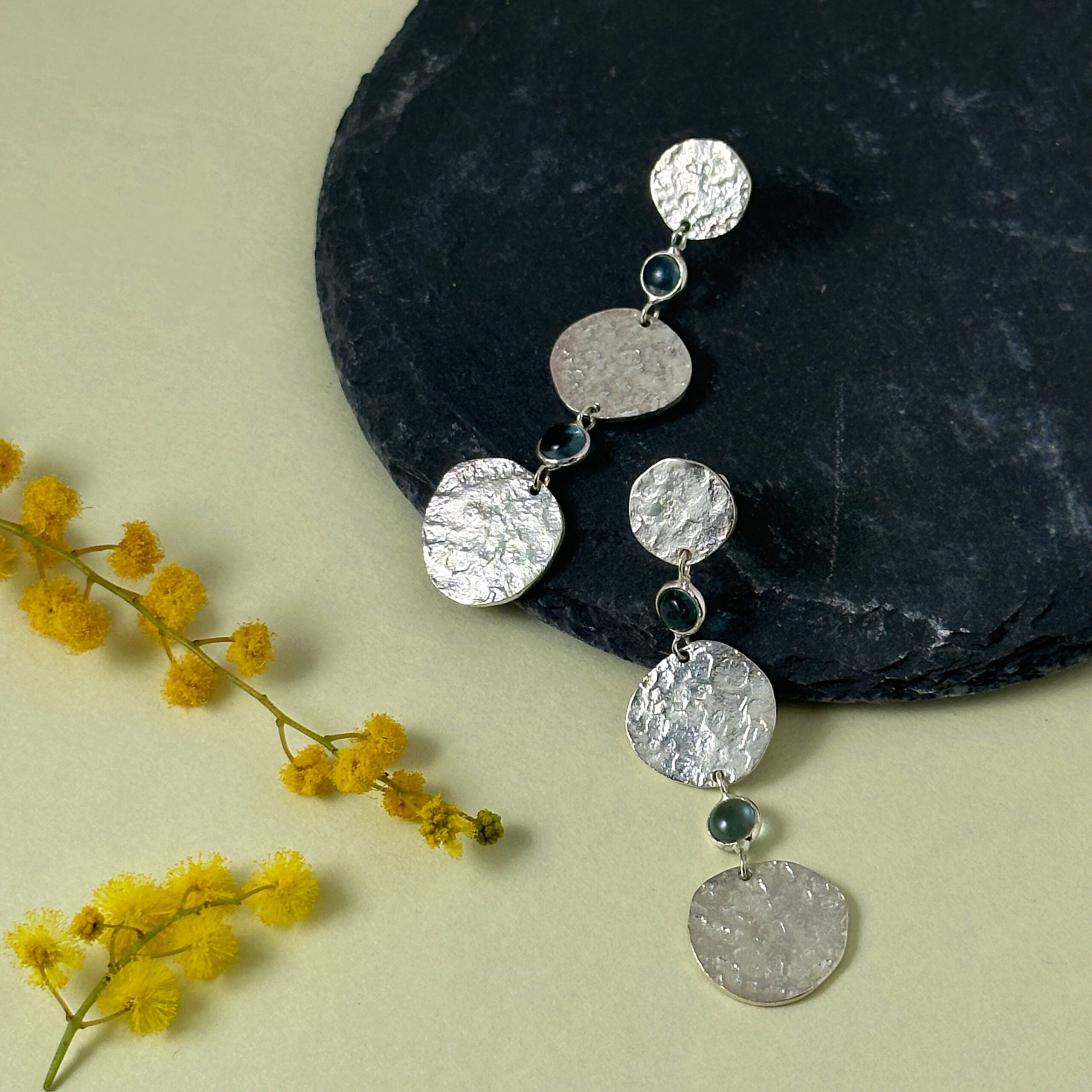 アイオライト 3連 プレート スタッドピアス Silver リトルラグーン鎌倉