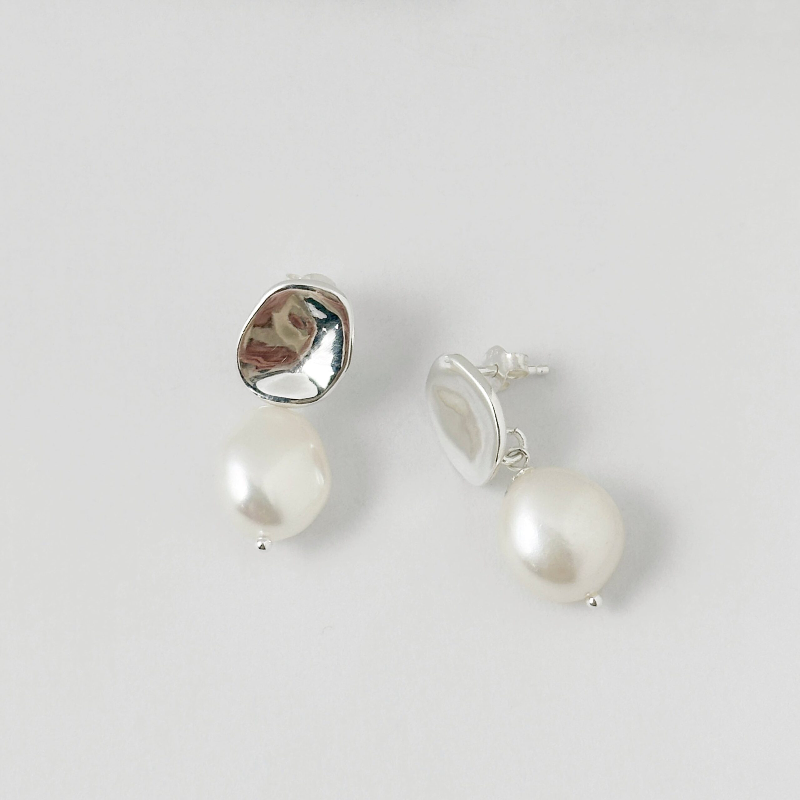 Lagoon Original 上品 パールスタッドピアス
